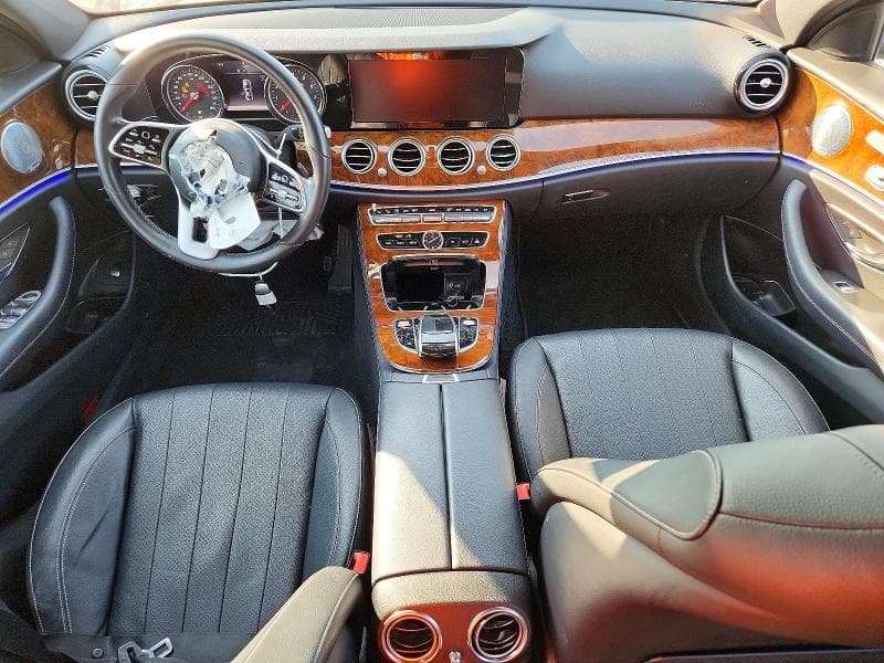 2019 MERCEDES-BENZ E 300 4MATIC 8