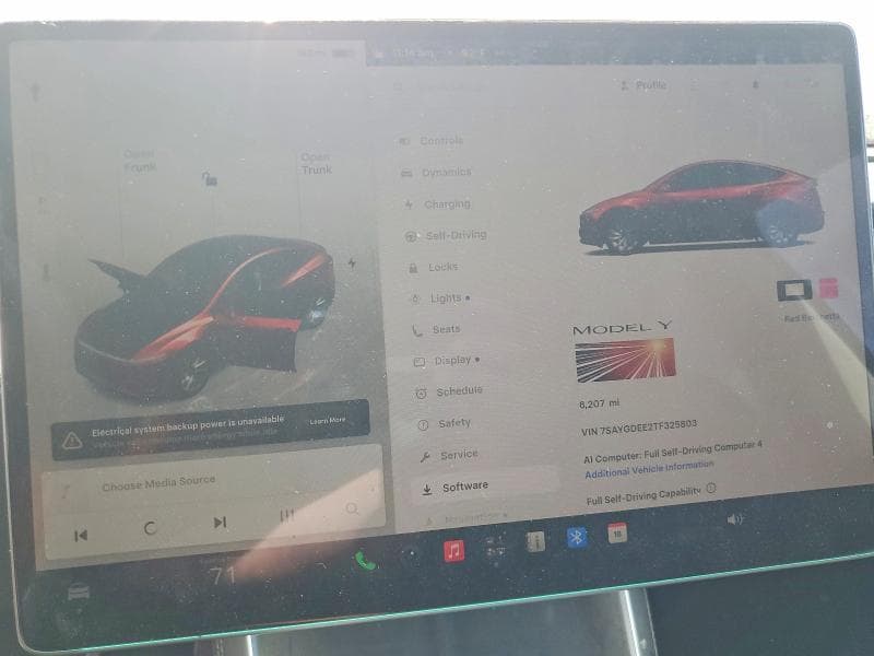 2026 TESLA MODEL Y 9