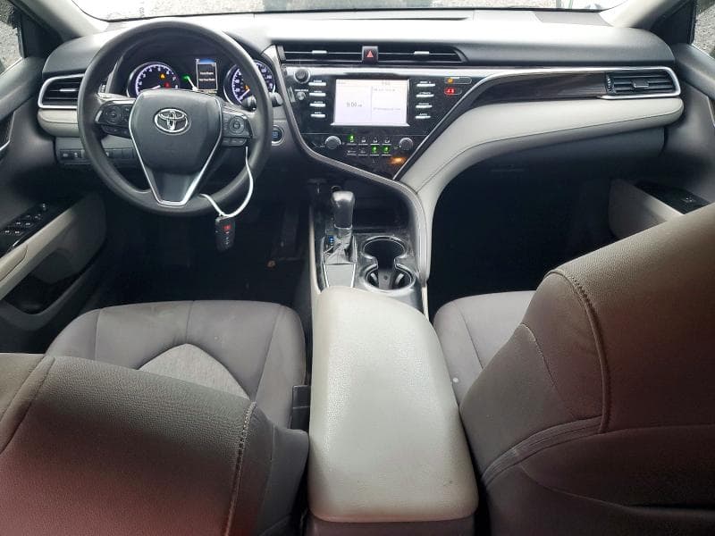 2018 TOYOTA CAMRY LE 8