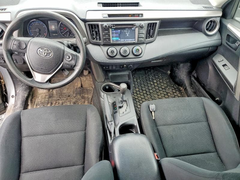 2017 TOYOTA RAV4 LE 8