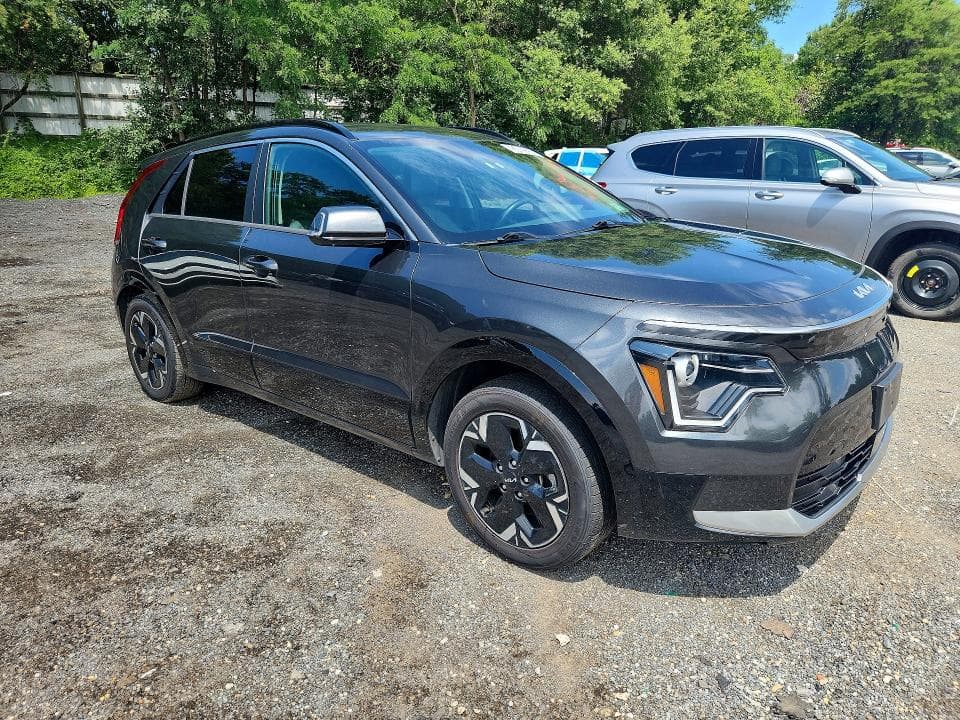 2023 KIA NIRO WIND 4
