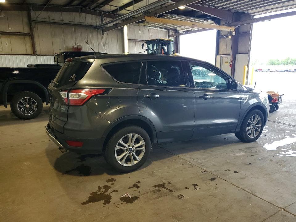 2017 FORD ESCAPE SE 3