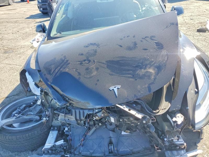 2018 TESLA MODEL 3 11