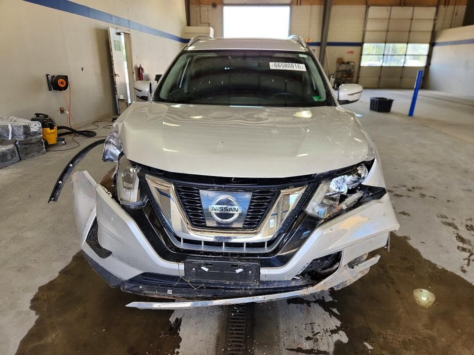 2017 NISSAN ROGUE SV 5