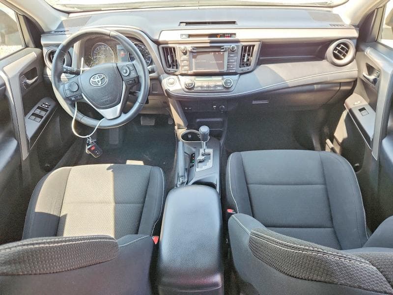 2017 TOYOTA RAV4 XLE 8