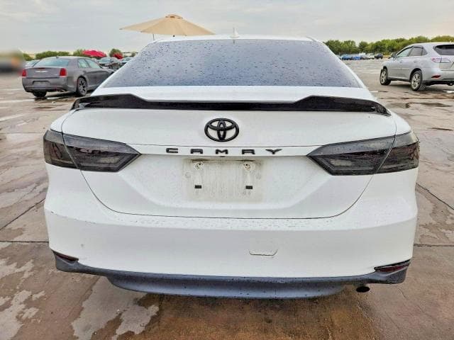 2020 TOYOTA CAMRY LE 6