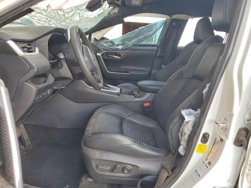 2020 TOYOTA RAV4 XSE 7