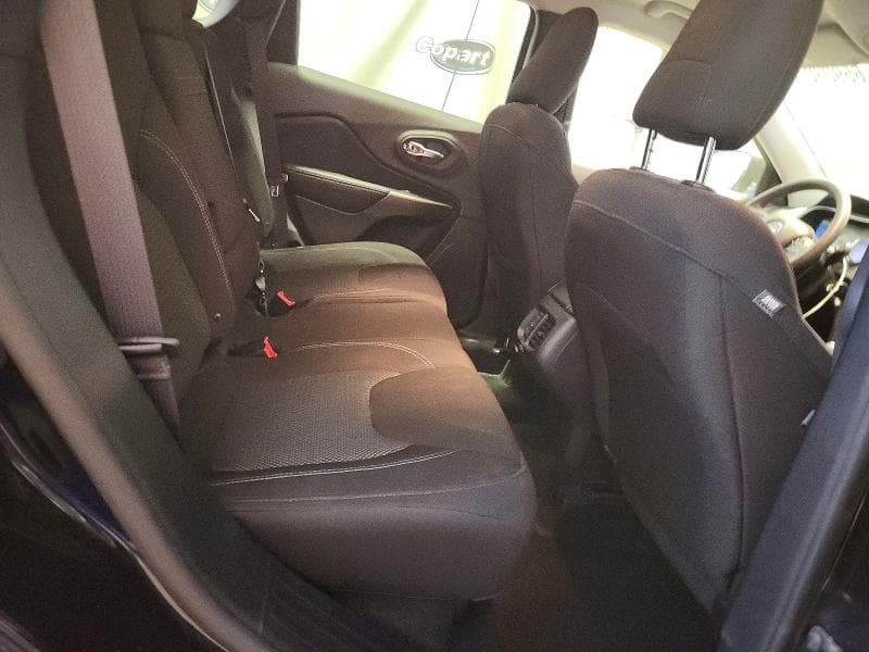 2019 JEEP CHEROKEE LATITUDE 11