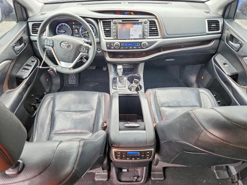 2019 TOYOTA HIGHLANDER LIMITED PLATINUM 8