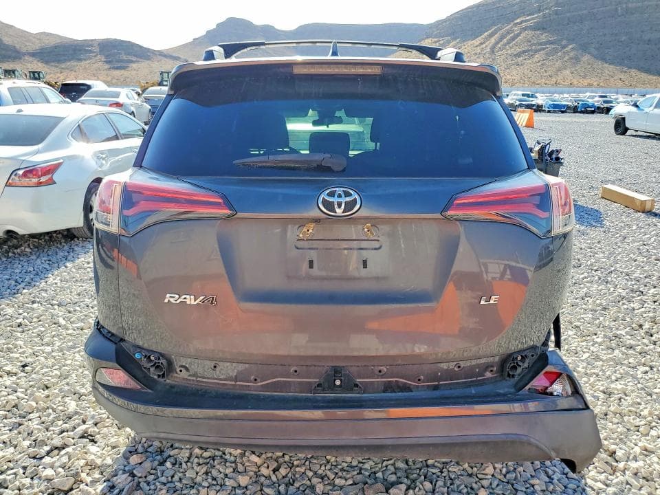 2018 TOYOTA RAV4 LE 6