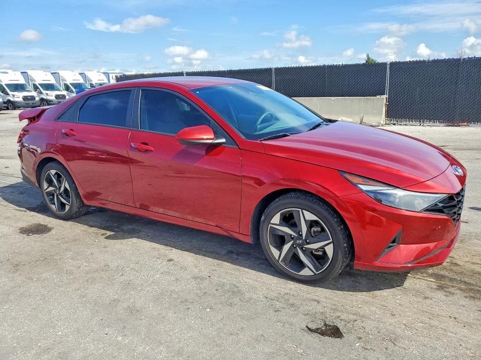 2023 HYUNDAI ELANTRA SEL 4