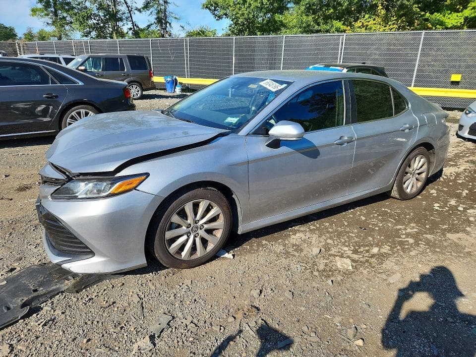 2020 TOYOTA CAMRY LE - 1