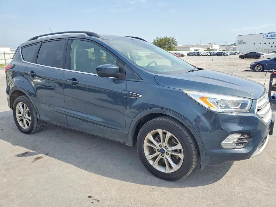 2019 FORD ESCAPE SEL 4
