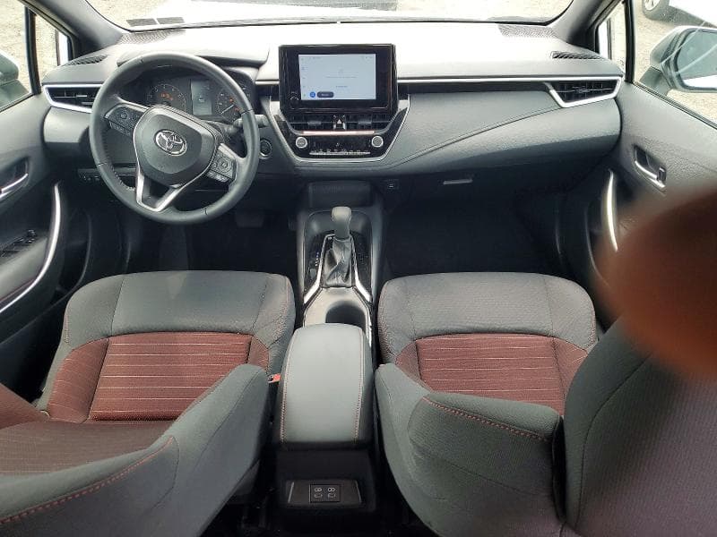 2025 TOYOTA COROLLA SE 8