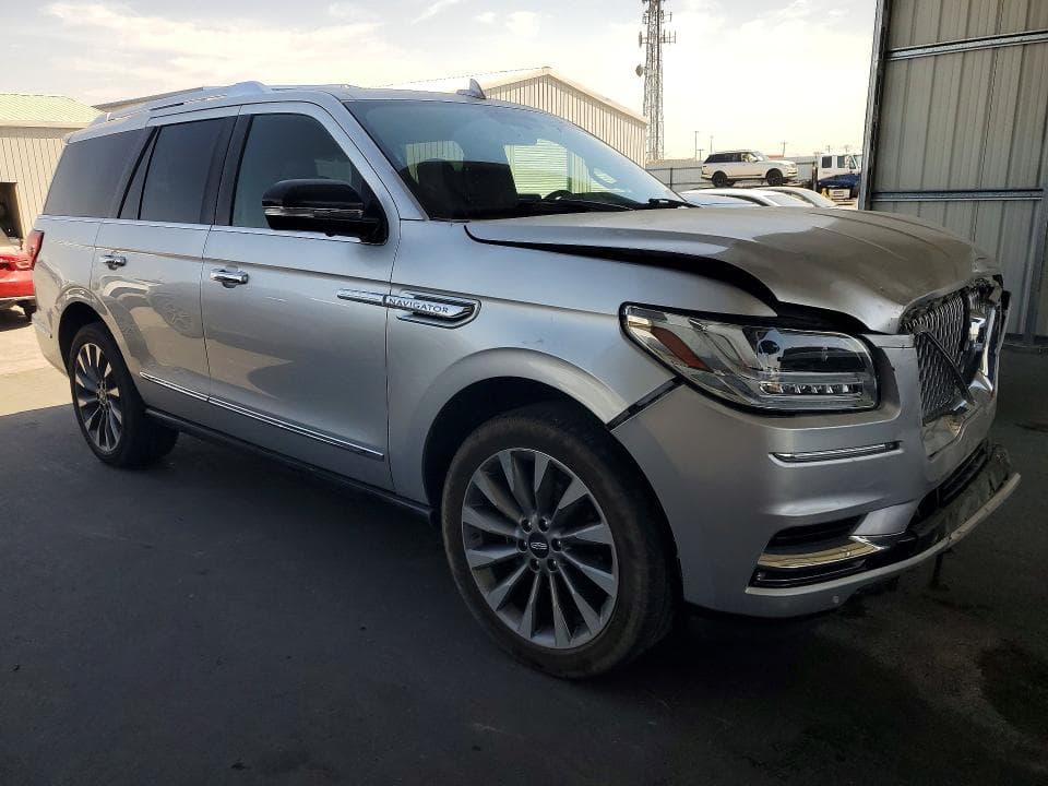 2019 LINCOLN NAVIGATOR SELECT 4