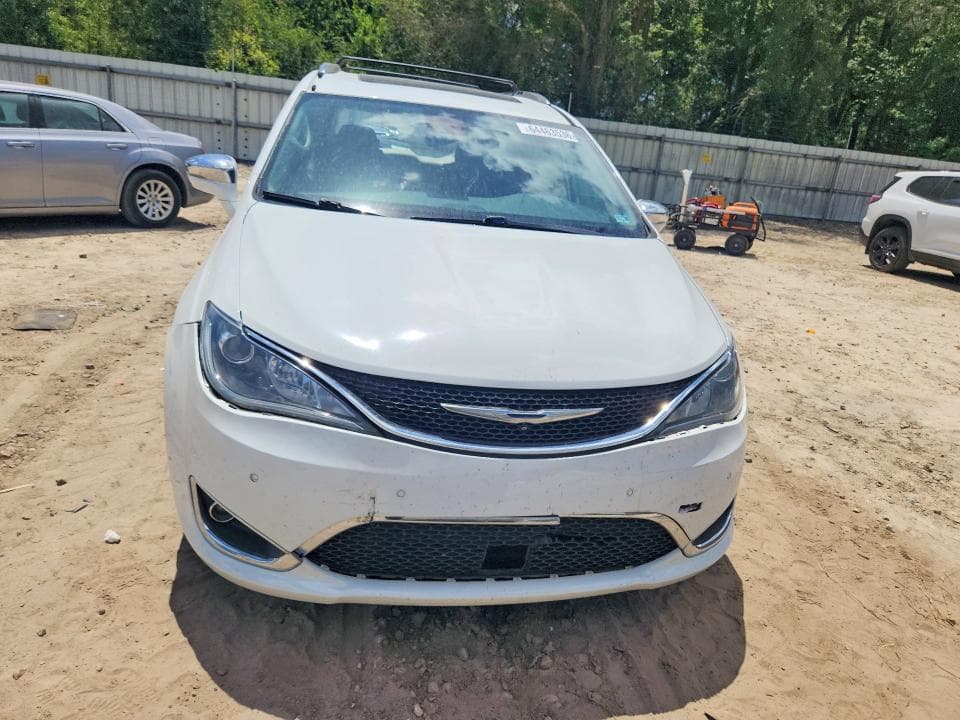 2017 CHRYSLER PACIFICA LIMITED 5
