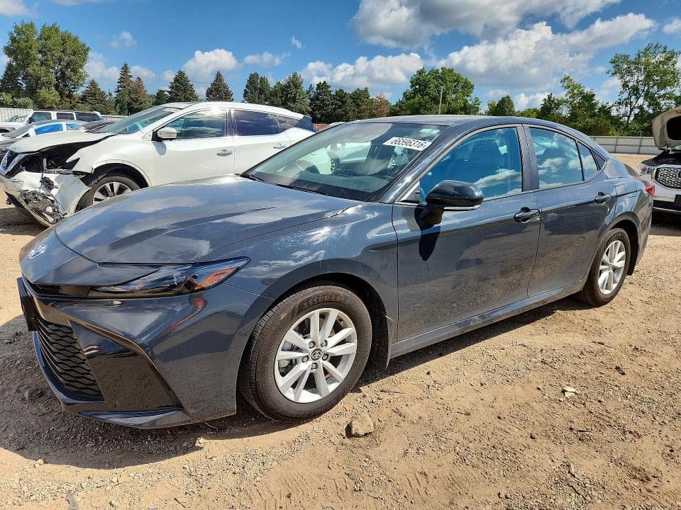 2026 TOYOTA CAMRY LE