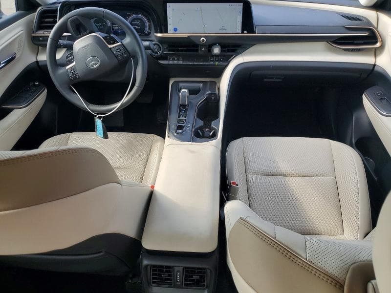 2023 TOYOTA CROWN LIMITED 8