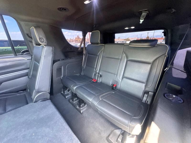 2021 GMC YUKON XL K1500 SLT 12