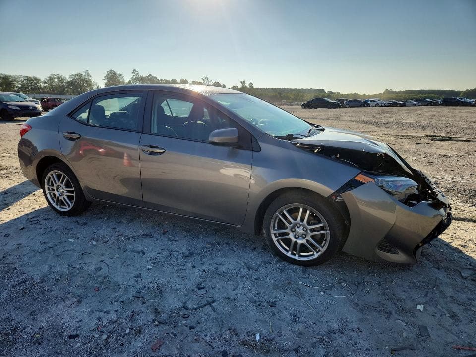2019 TOYOTA COROLLA LE 4