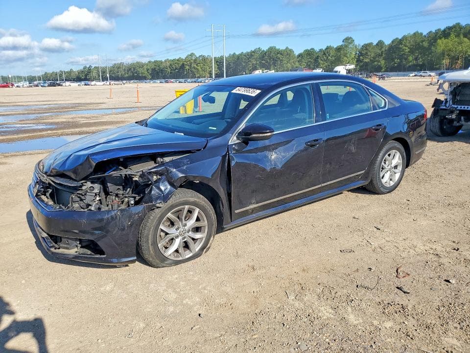 2017 VOLKSWAGEN PASSAT S - 1