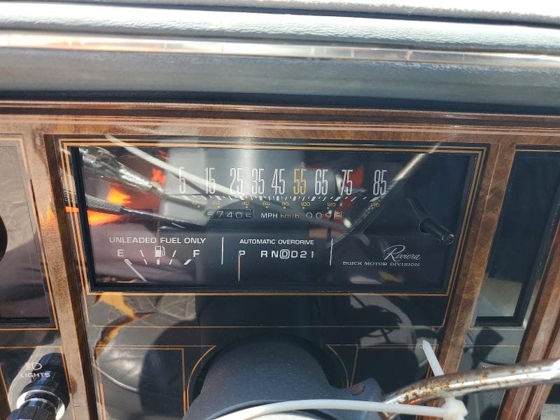 1985 BUICK RIVIERA 9