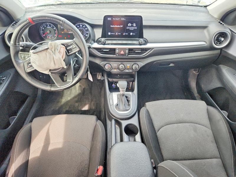 2022 KIA FORTE LXS 8
