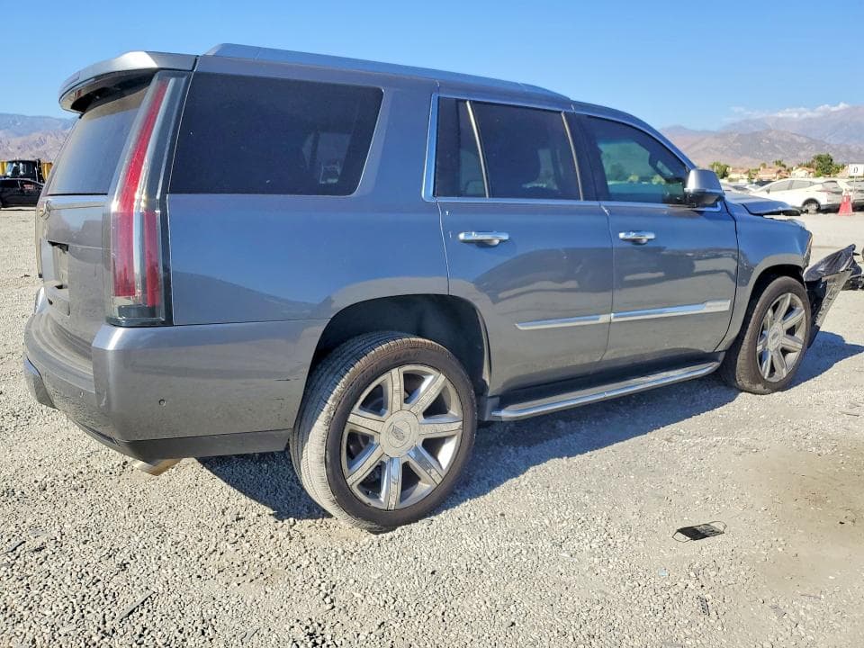 2019 CADILLAC ESCALADE LUXURY 3
