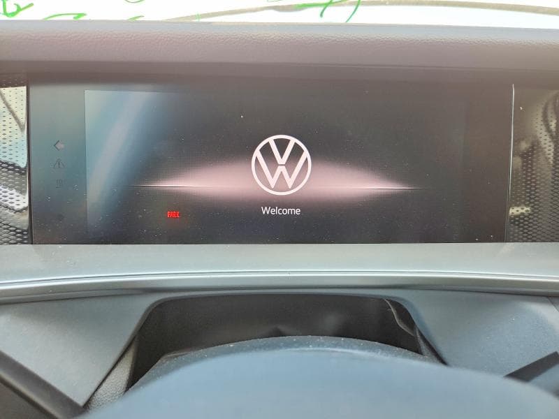 2026 VOLKSWAGEN TIGUAN SE 9