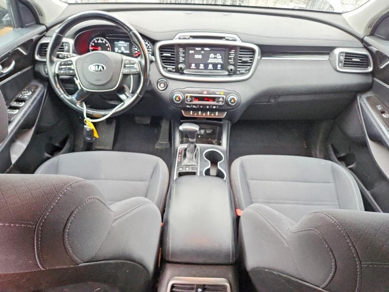 2019 KIA SORENTO LX 8