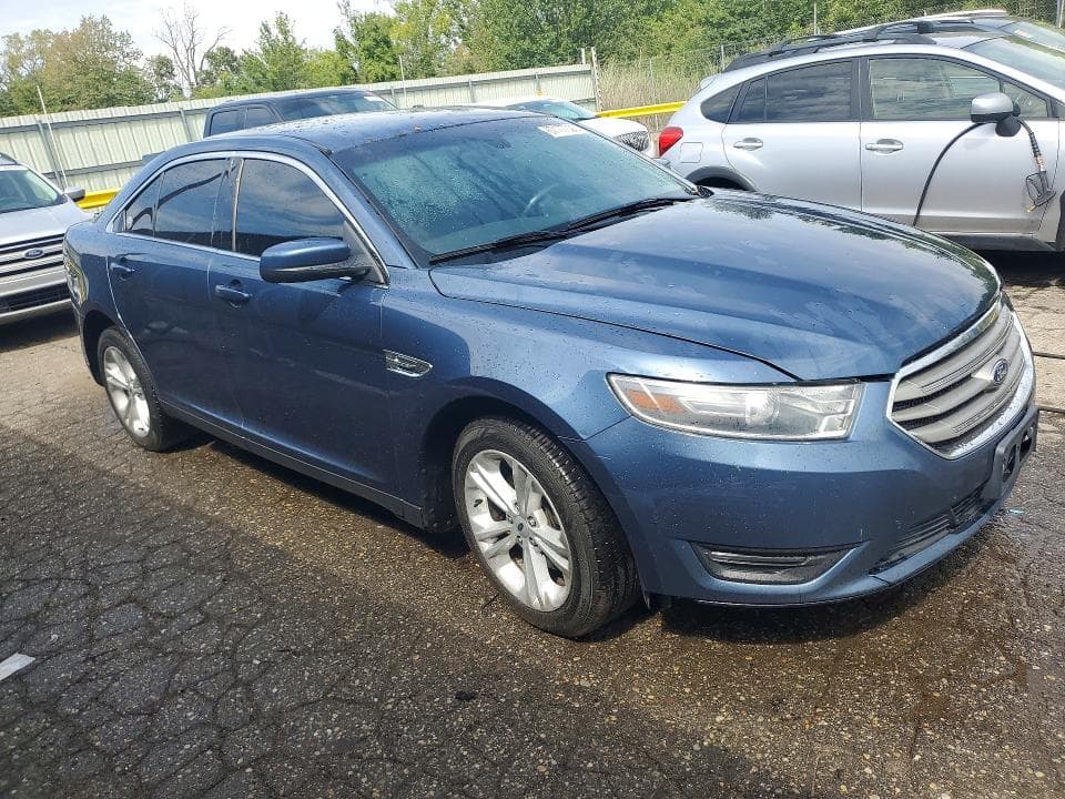 2018 FORD TAURUS SEL 4