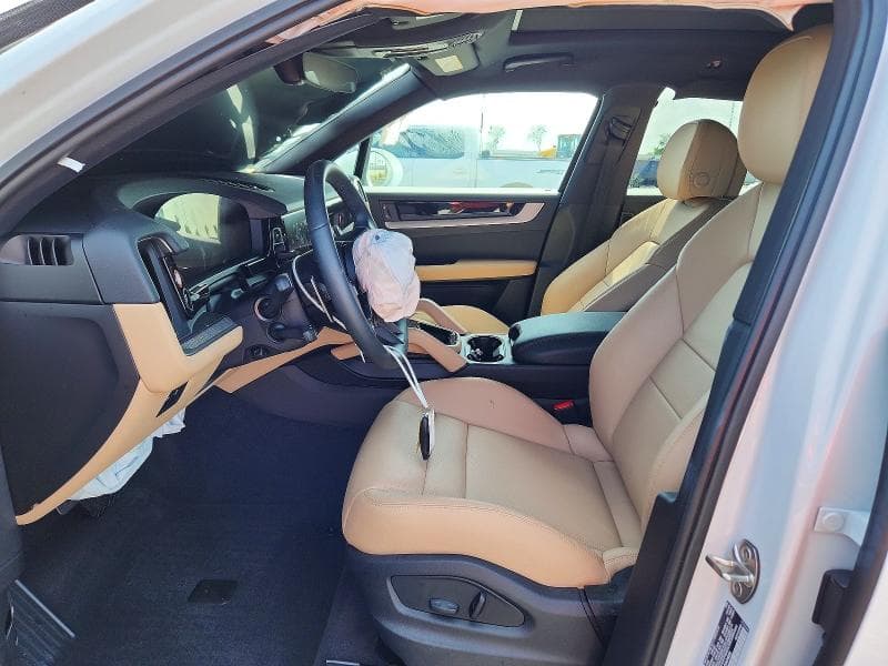 2026 PORSCHE CAYENNE 7
