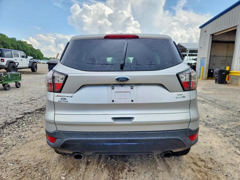 2017 FORD ESCAPE SE 6