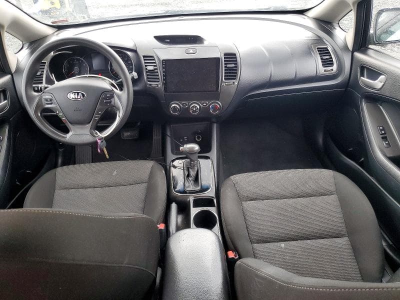 2017 KIA FORTE LX 8