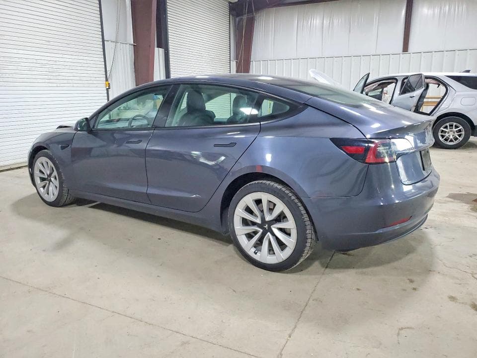 2022 TESLA MODEL 3 2