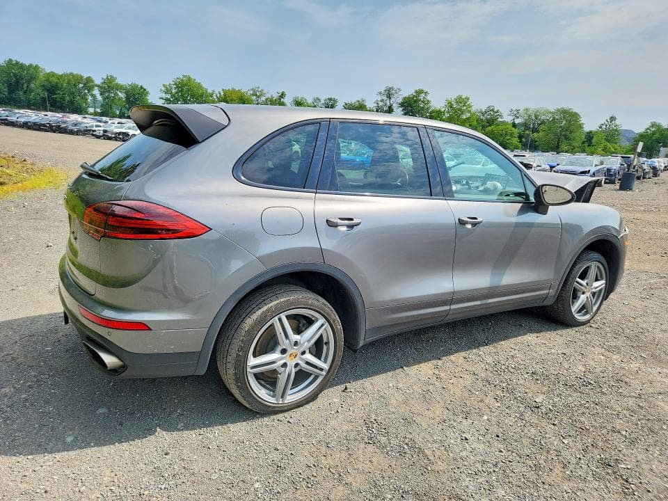 2017 PORSCHE CAYENNE 3