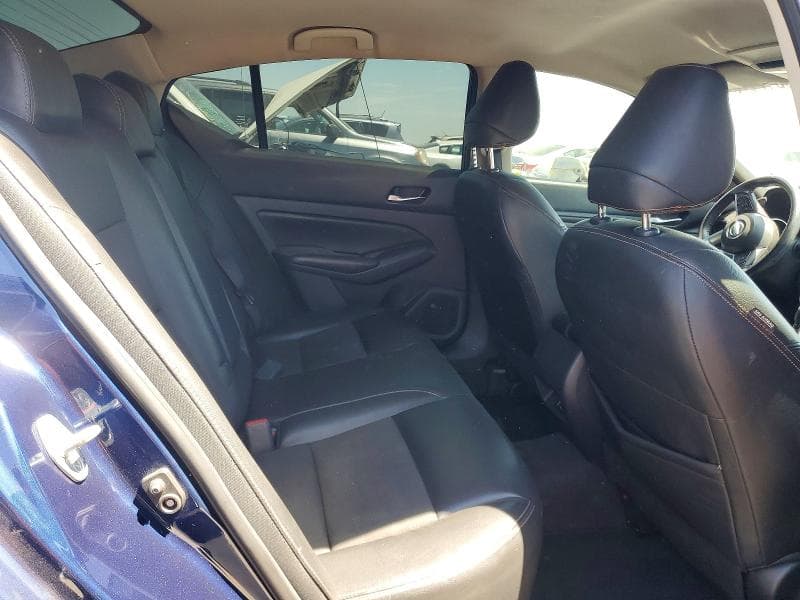2022 NISSAN ALTIMA SR 10