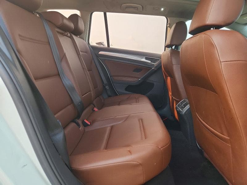 2019 VOLKSWAGEN GOLF ALLTRACK S 10