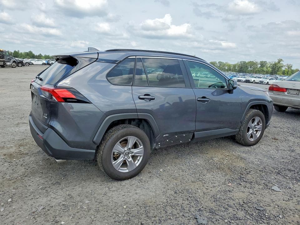 2025 TOYOTA RAV4 LE 3