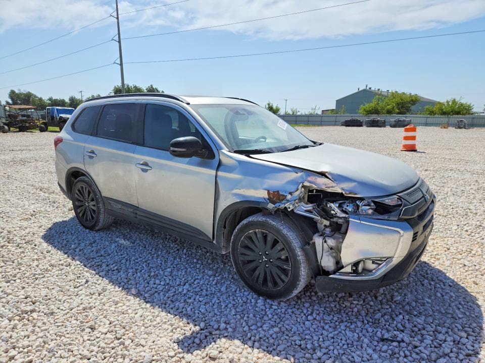 2020 MITSUBISHI OUTLANDER SE 4