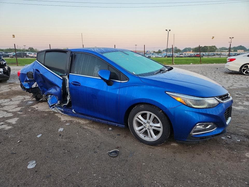 2017 CHEVROLET CRUZE LT 4