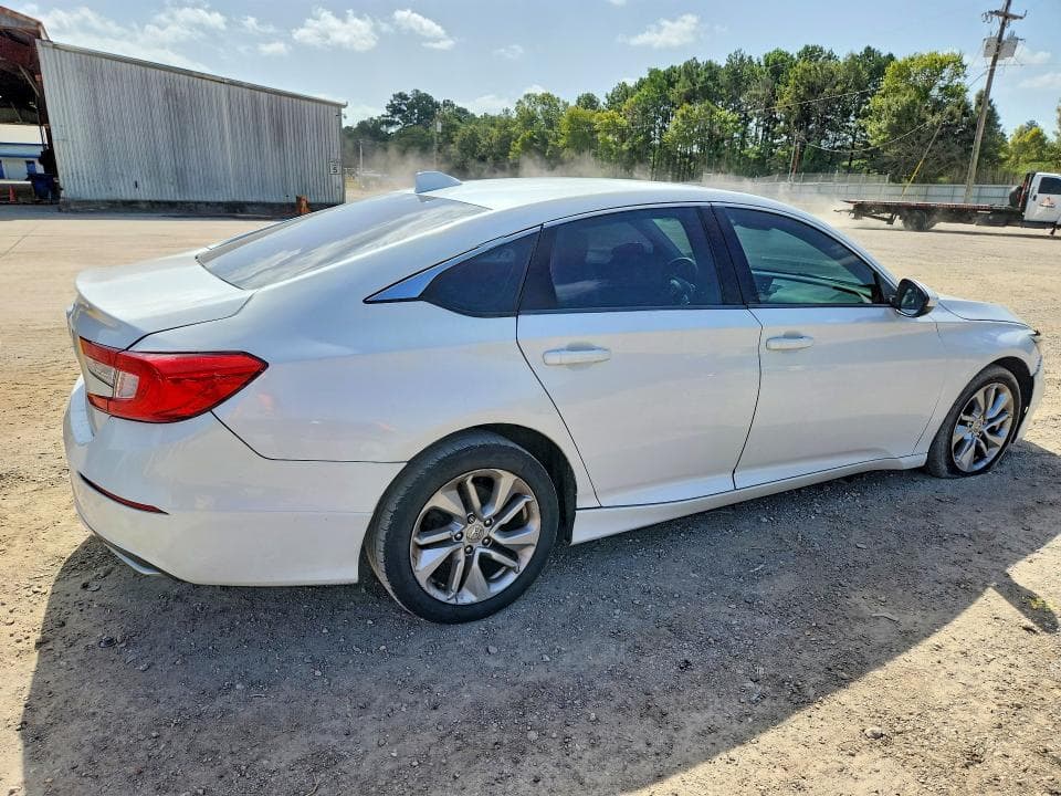 2018 HONDA ACCORD LX 3