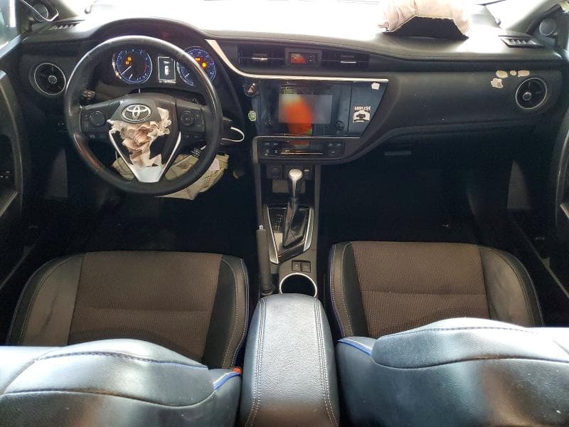 2018 TOYOTA COROLLA SE 8