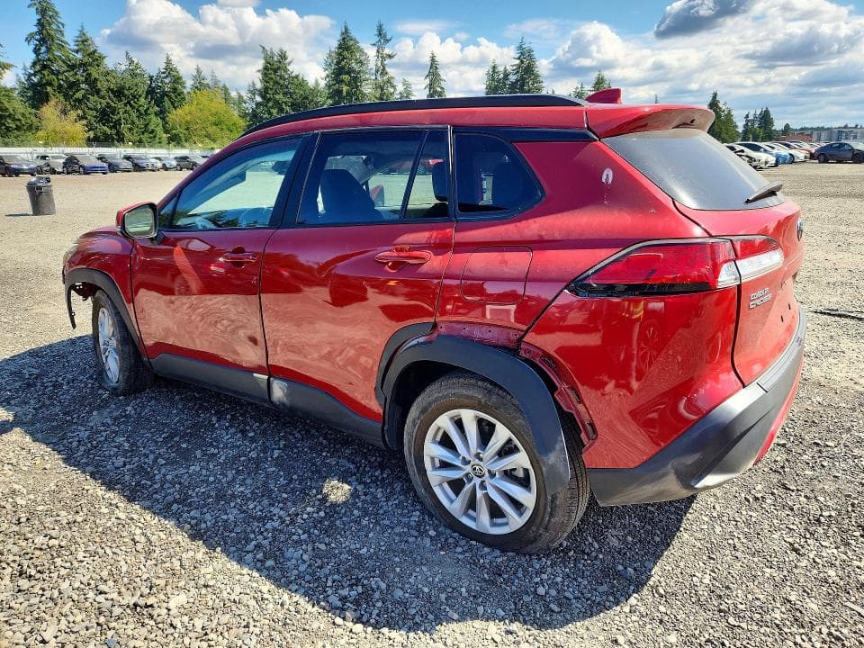 2022 TOYOTA COROLLA CROSS LE 2