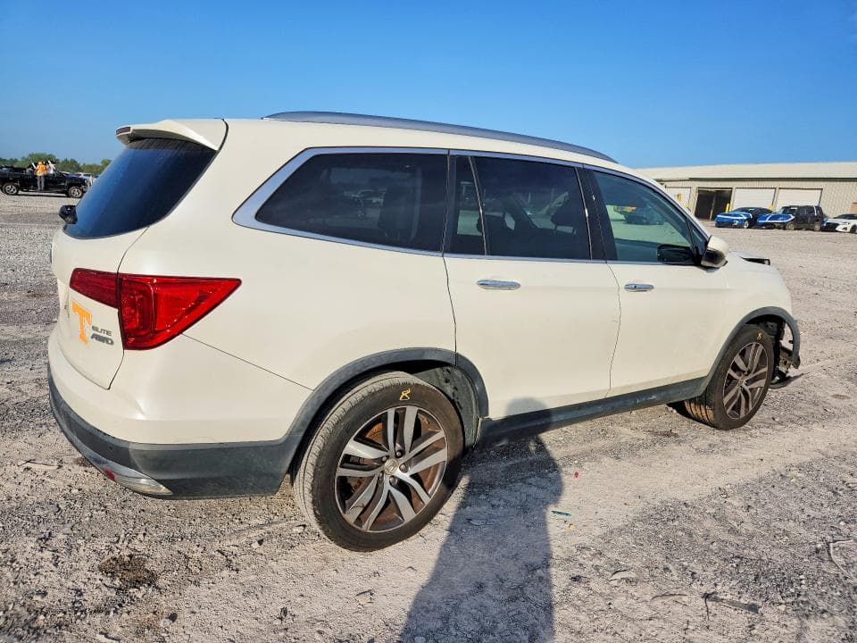 2017 HONDA PILOT ELITE 3