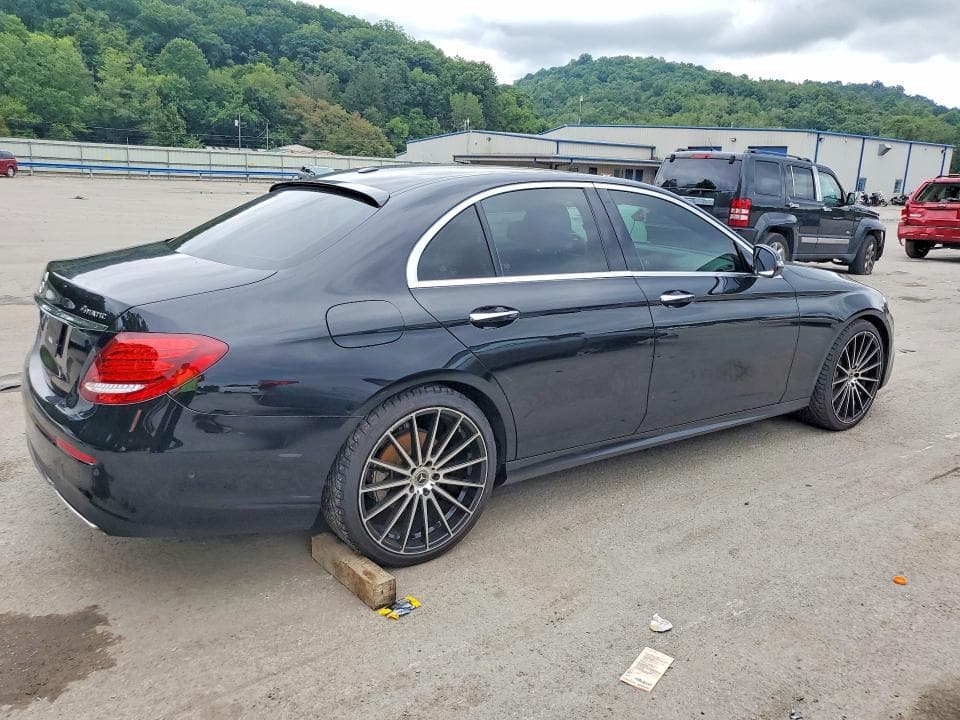2017 MERCEDES-BENZ E 300 4MATIC 3