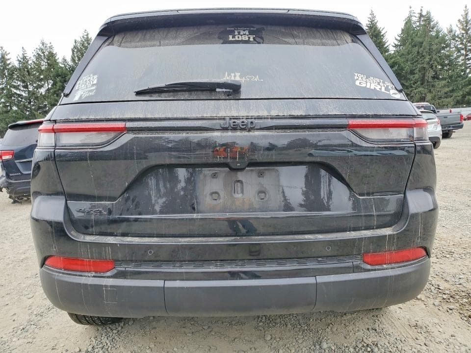 2023 JEEP GRAND CHEROKEE LAREDO 6