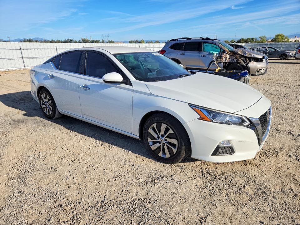 2019 NISSAN ALTIMA S 4