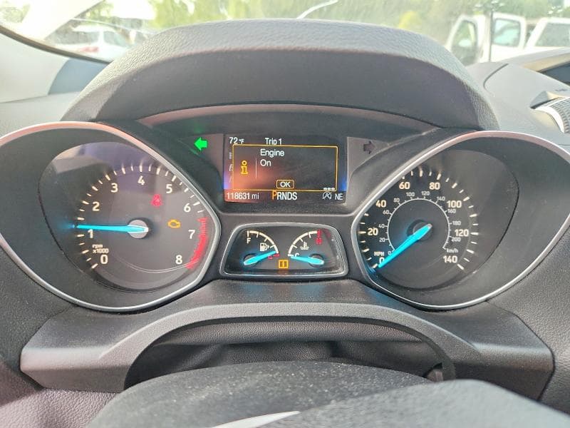 2017 FORD ESCAPE SE 9