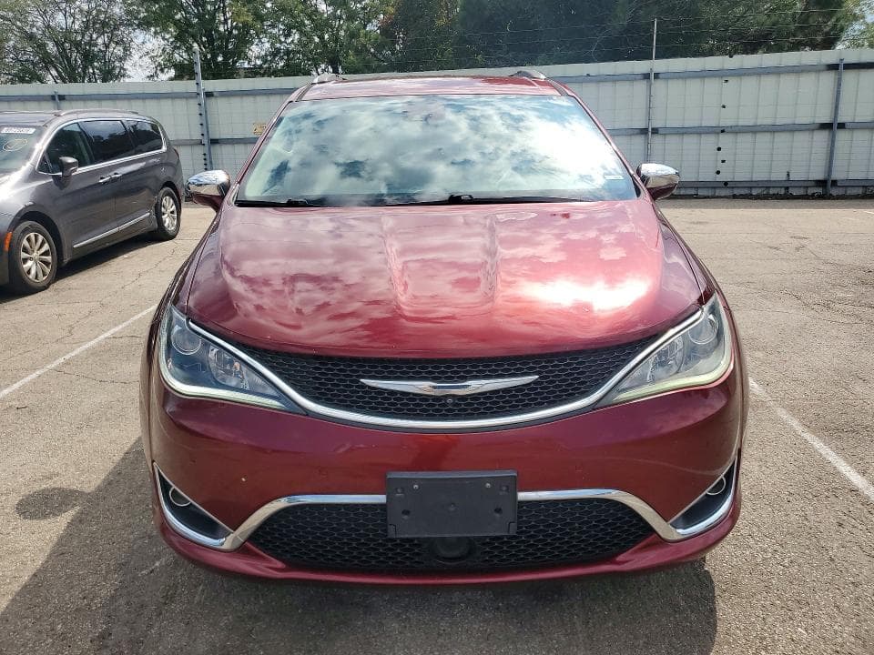 2017 CHRYSLER PACIFICA LIMITED 5